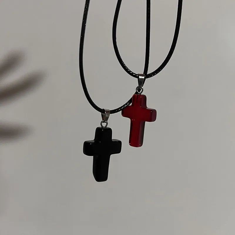 Collier gothique Vintage avec pendentif croix rouge, corde noire, pour Couple, bijoux, accessoires esthétiques