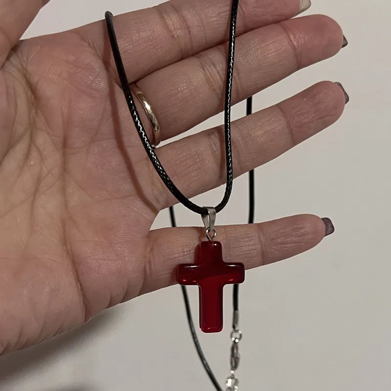 Collier gothique Vintage avec pendentif croix rouge, corde noire, pour Couple, bijoux, accessoires esthétiques