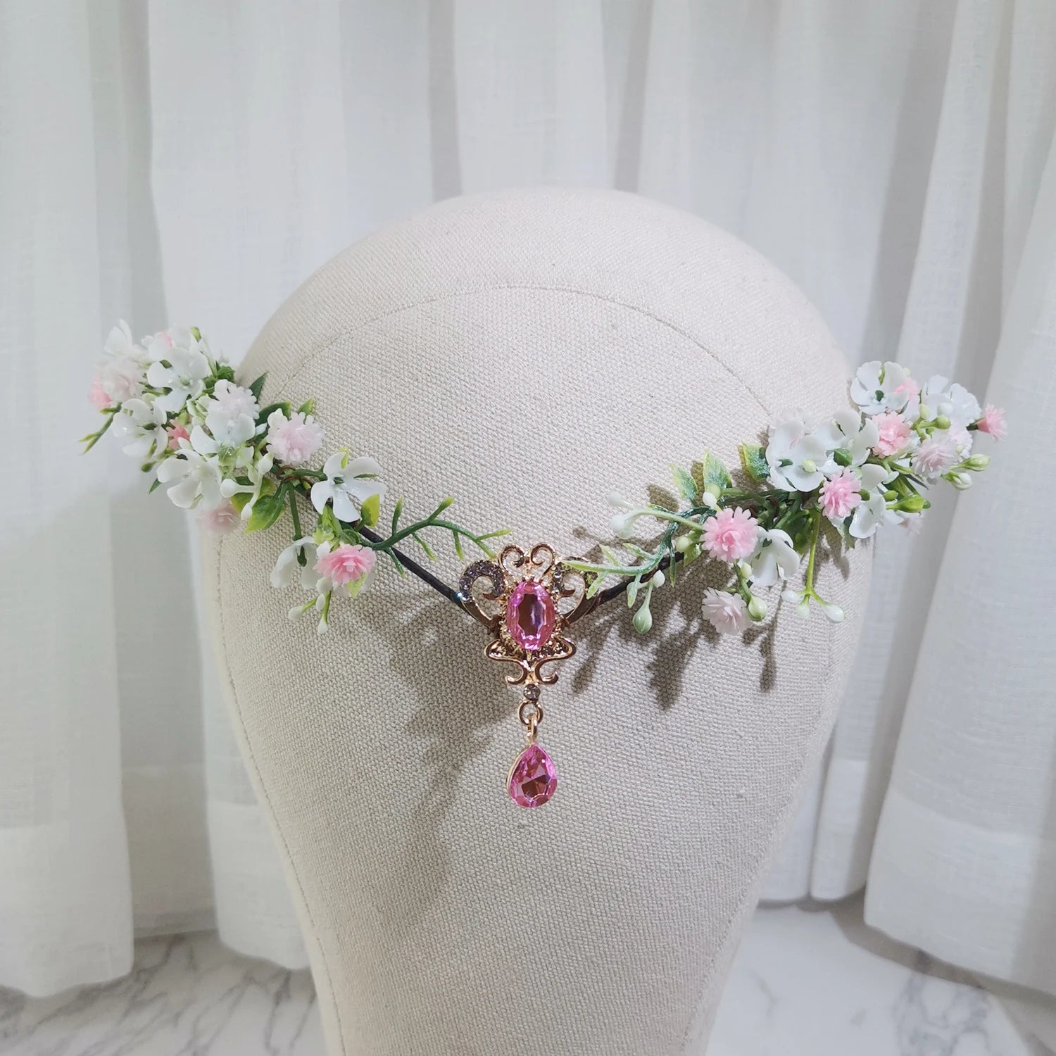 Couronne de fleurs, accessoires pour cheveux, décoration de chapeau, guirlandes florales printanières avec bijoux central luxueux