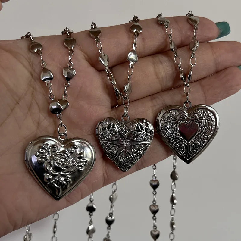 Pendentif médaillon en forme de cœur romantique, ouvrable, couleur argent, cadre Photo en acier inoxydable, collier à breloques pour femmes et hommes, bijoux cadeau