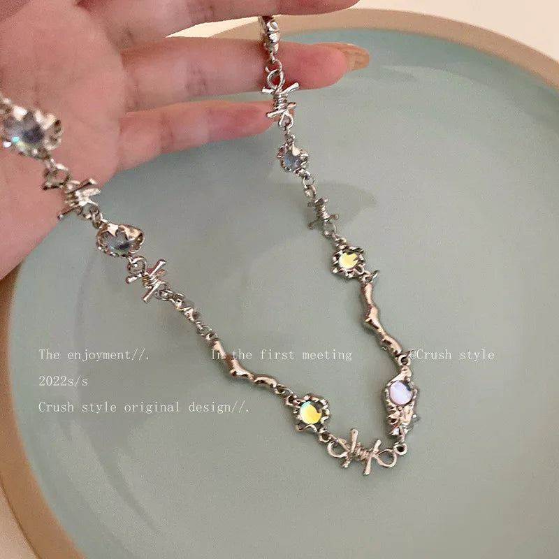 Kpop – collier étoile brillante pour femmes, pendentif croix en cristal Zircon Y2K, chaîne de clavicule couleur argent Antique pour filles