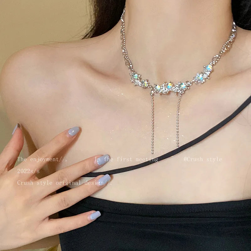 Kpop – collier étoile brillante pour femmes, pendentif croix en cristal Zircon Y2K, chaîne de clavicule couleur argent Antique pour filles