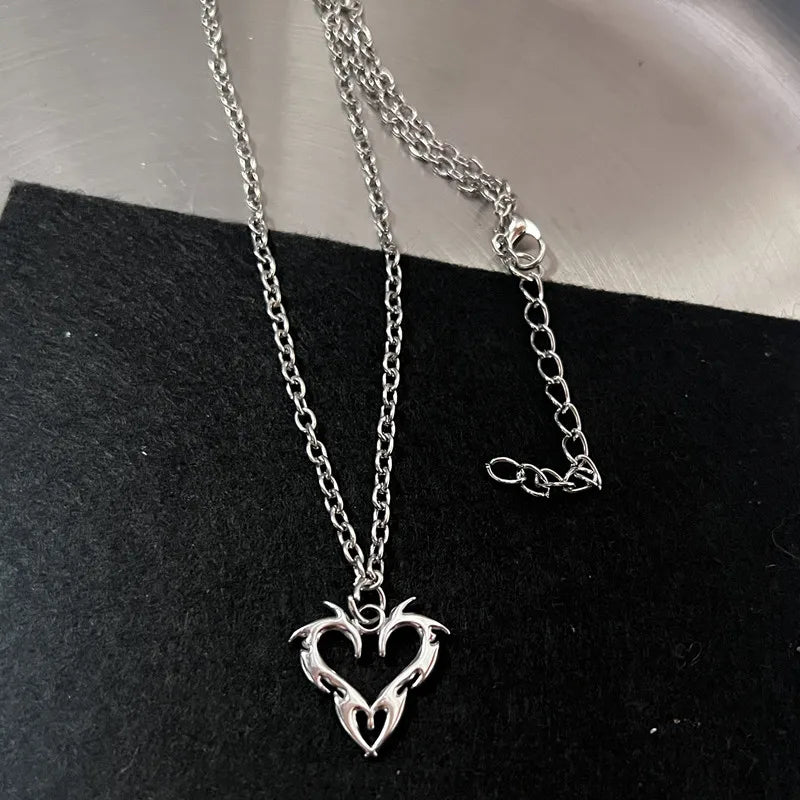 Y2K Flail – collier avec pendentif en forme de cœur et de dents pour femmes et hommes, breloque Grunge Punk, bijoux à la mode ﻿